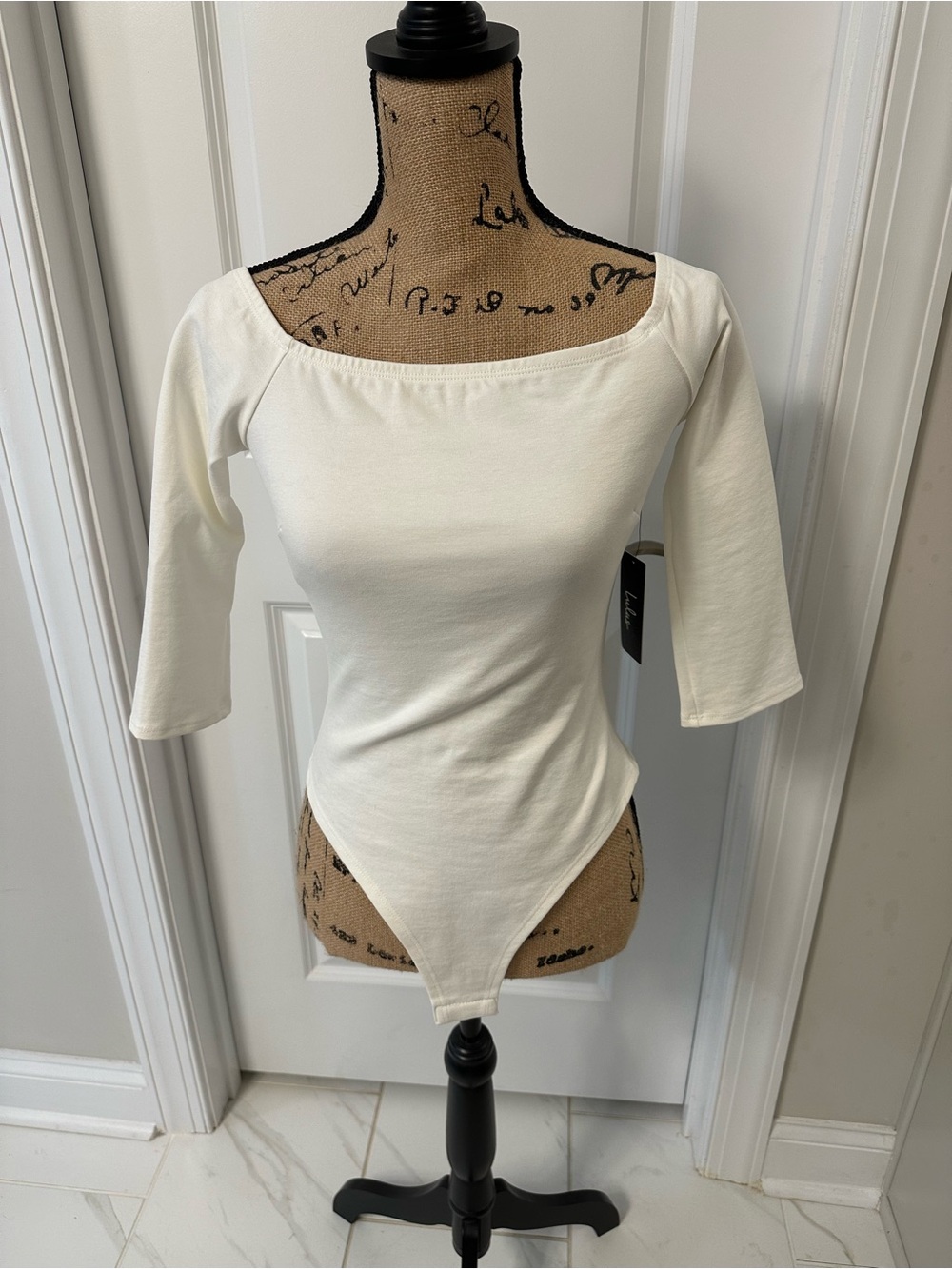 Lulu's Ivory Square Neck Three-Quarter Sleeve Bodysuit nwt
